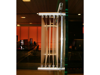 Illustration for article titled Dissected Samsung LCD Panel Bares It All